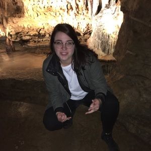 Meet your Posher, Megan